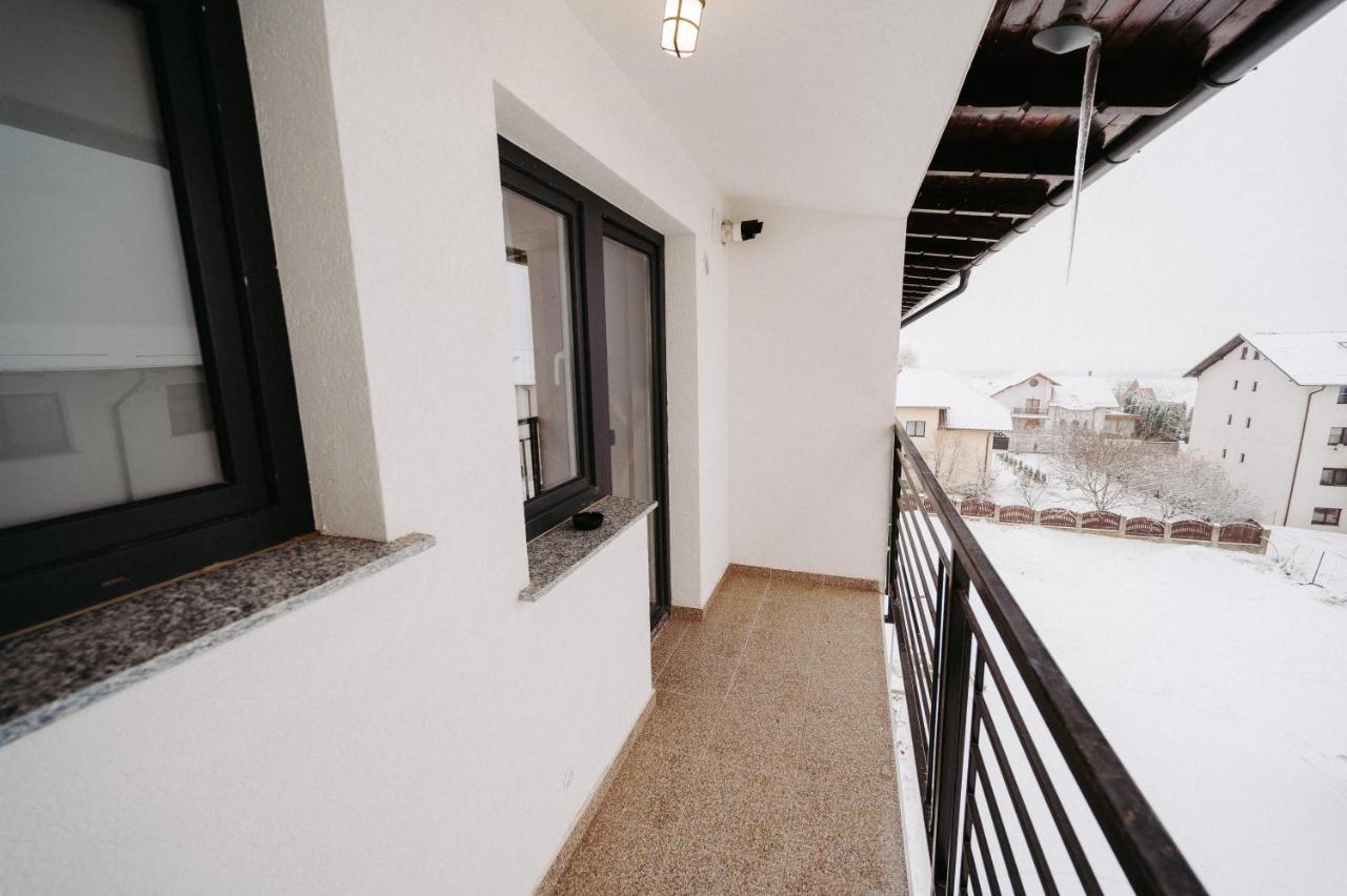 Modern Loft One Apartment Suceava Exterior photo